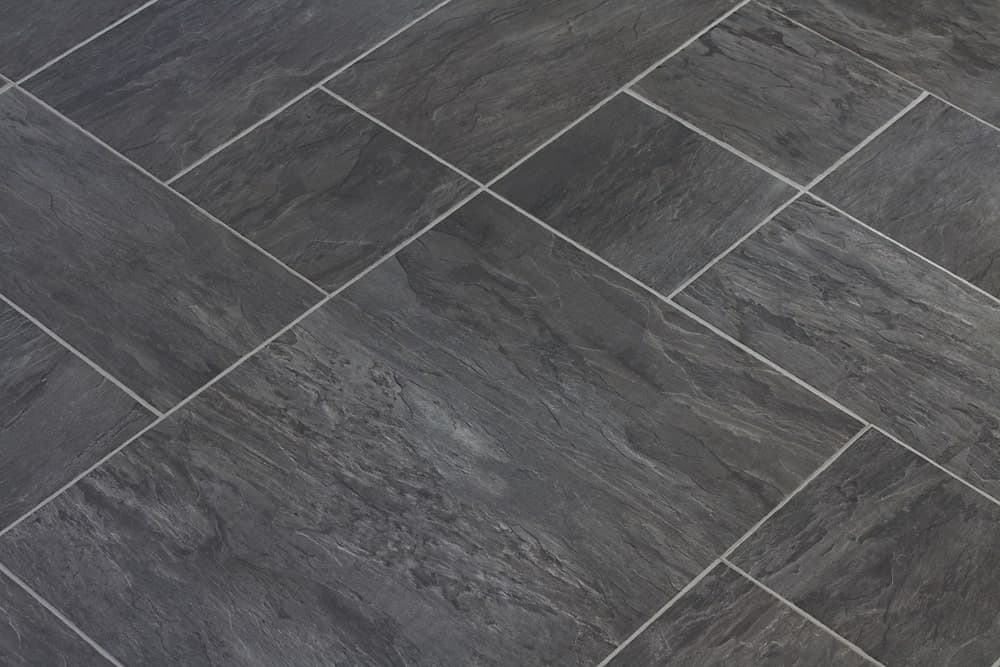 Vinyl tile flooring